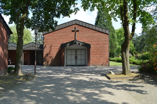 Friedhofkatrheine 1