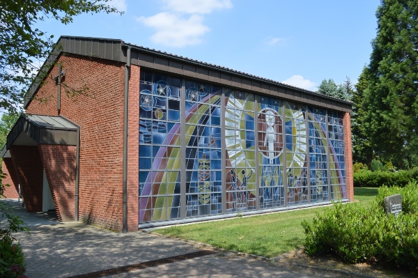 Friedhofkatrheine2 1